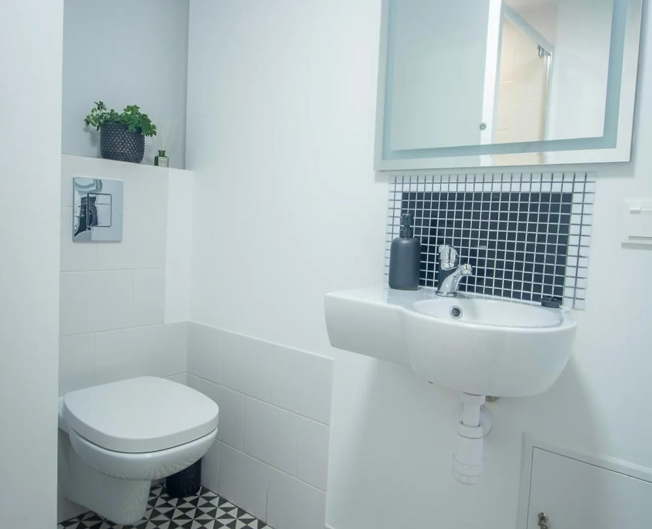 Stay Central - The Poznanska Edition Boutique City Studio With Top Location And Exceptional Comfort Warschau 0*,  Polen